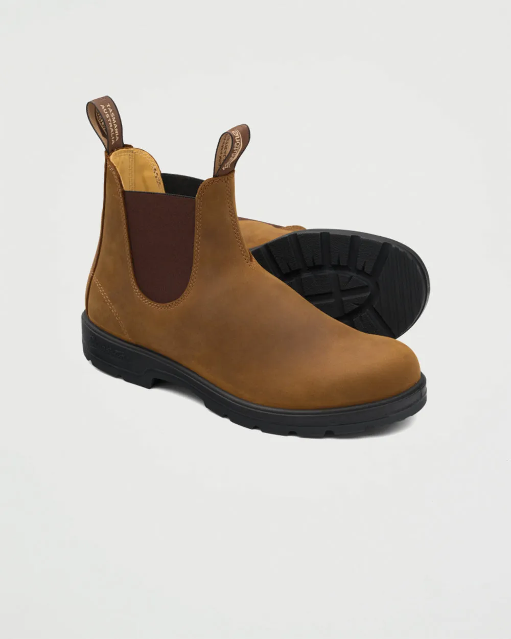 562 Classic Saddle Brown