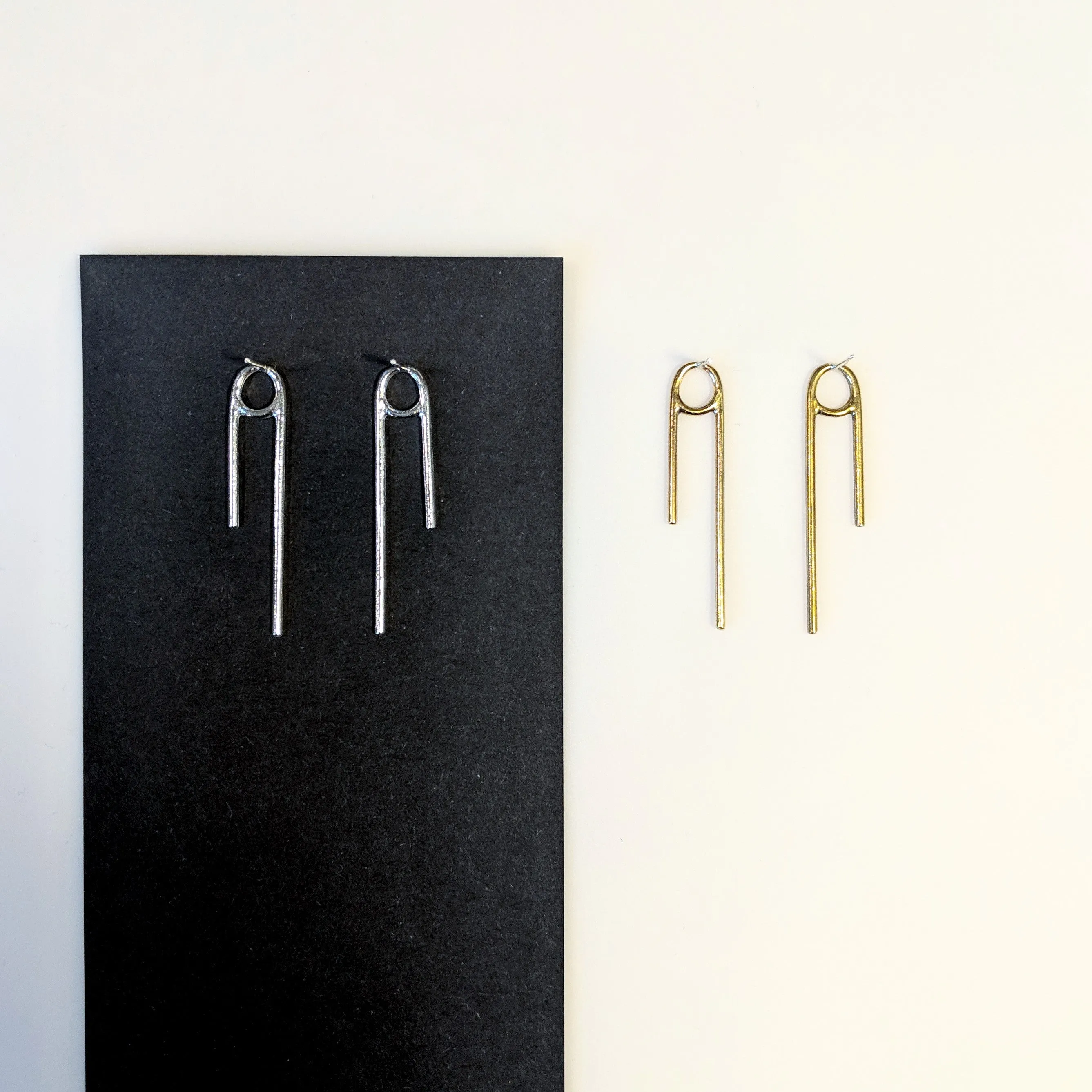 Asymmetrical Circle Stud Earrings