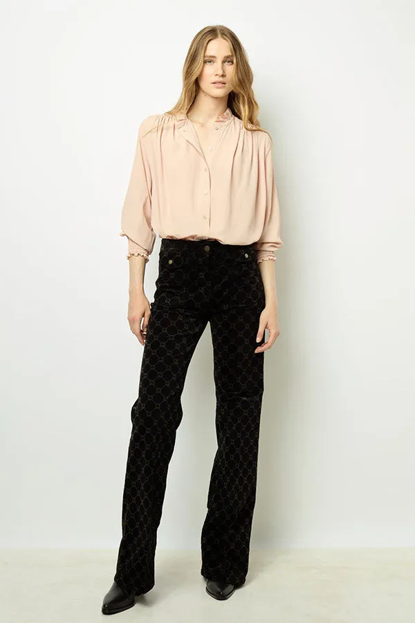 BELY STAND UP COLLAR RUFFLES SHIRT