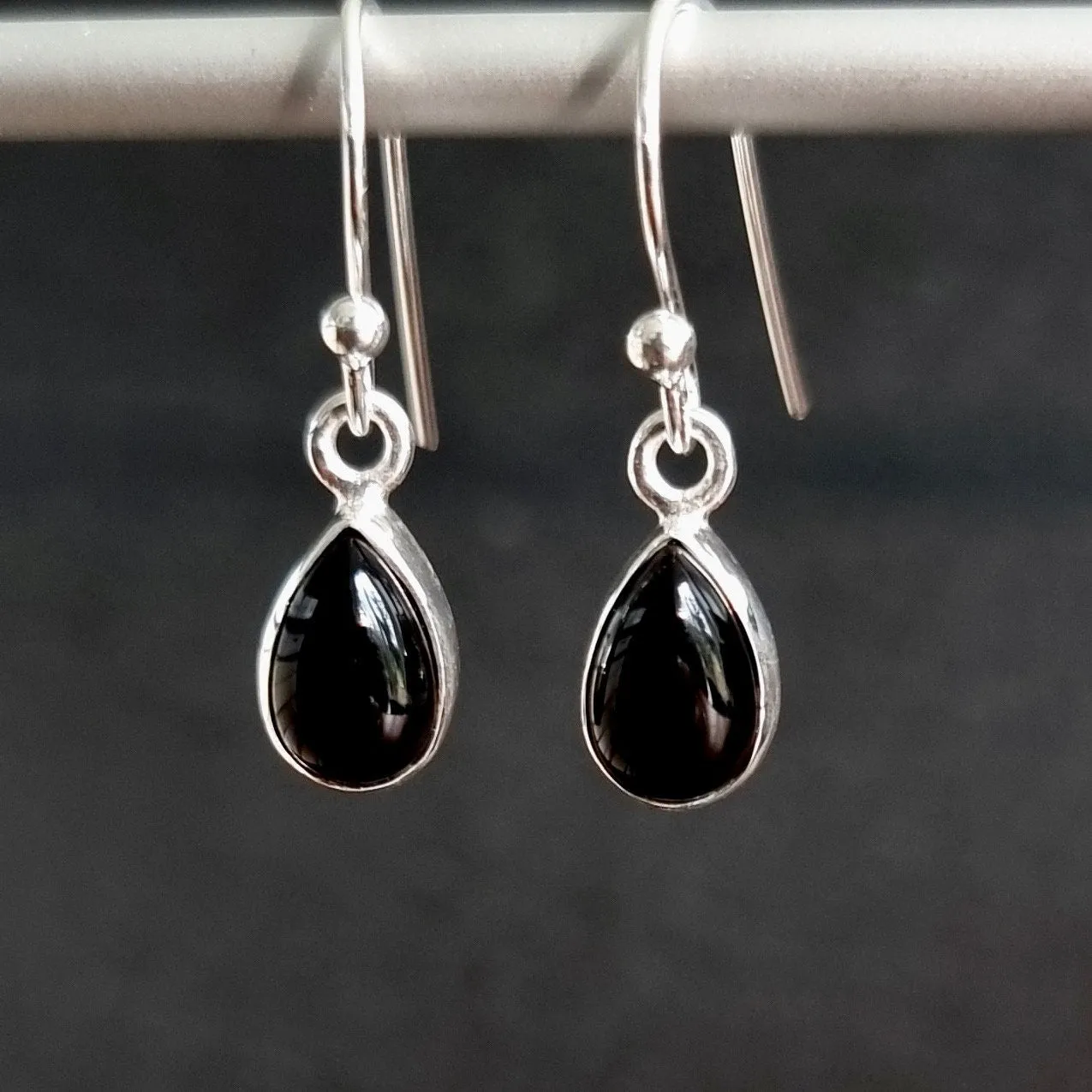 Black Onyx Teardrop 9mm x 6mm 925 Silver Earrings, E5O