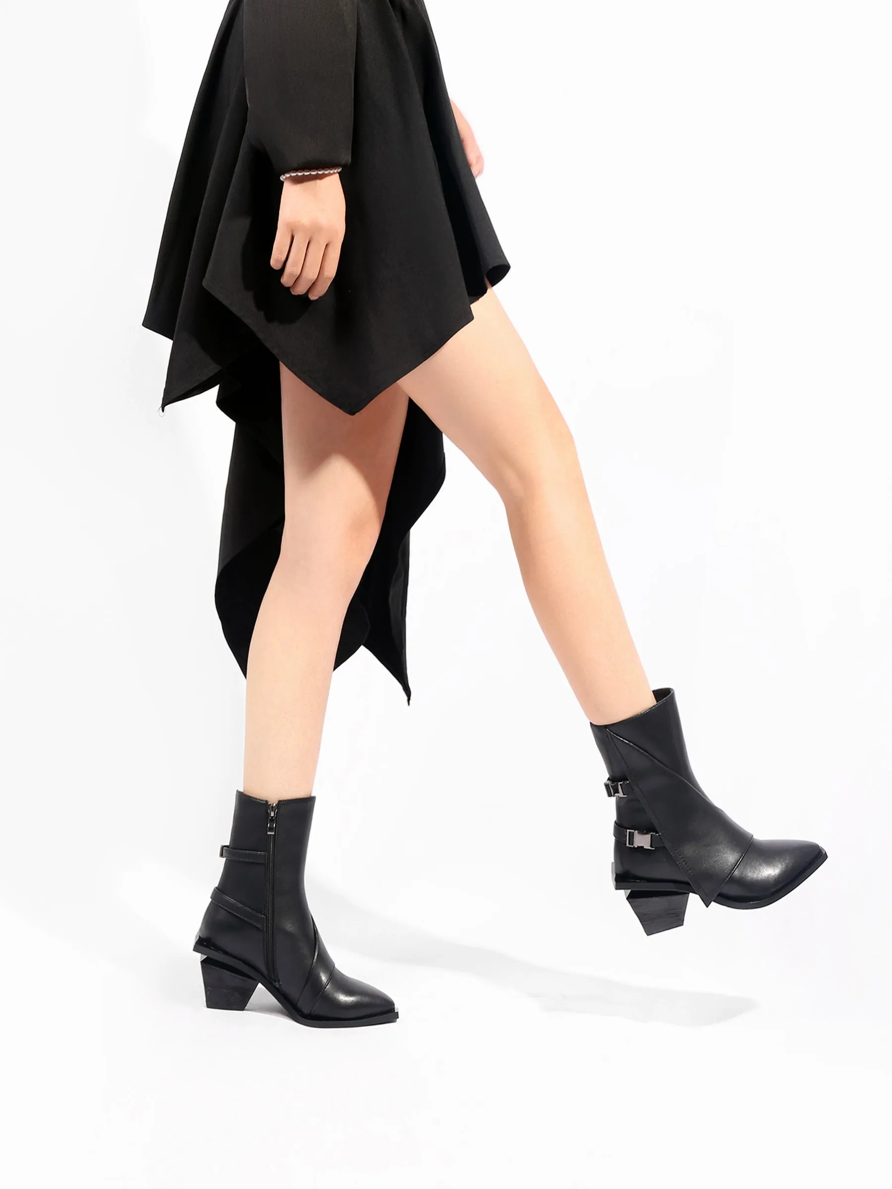 Block Heel Leather Ankle Bootie - Black