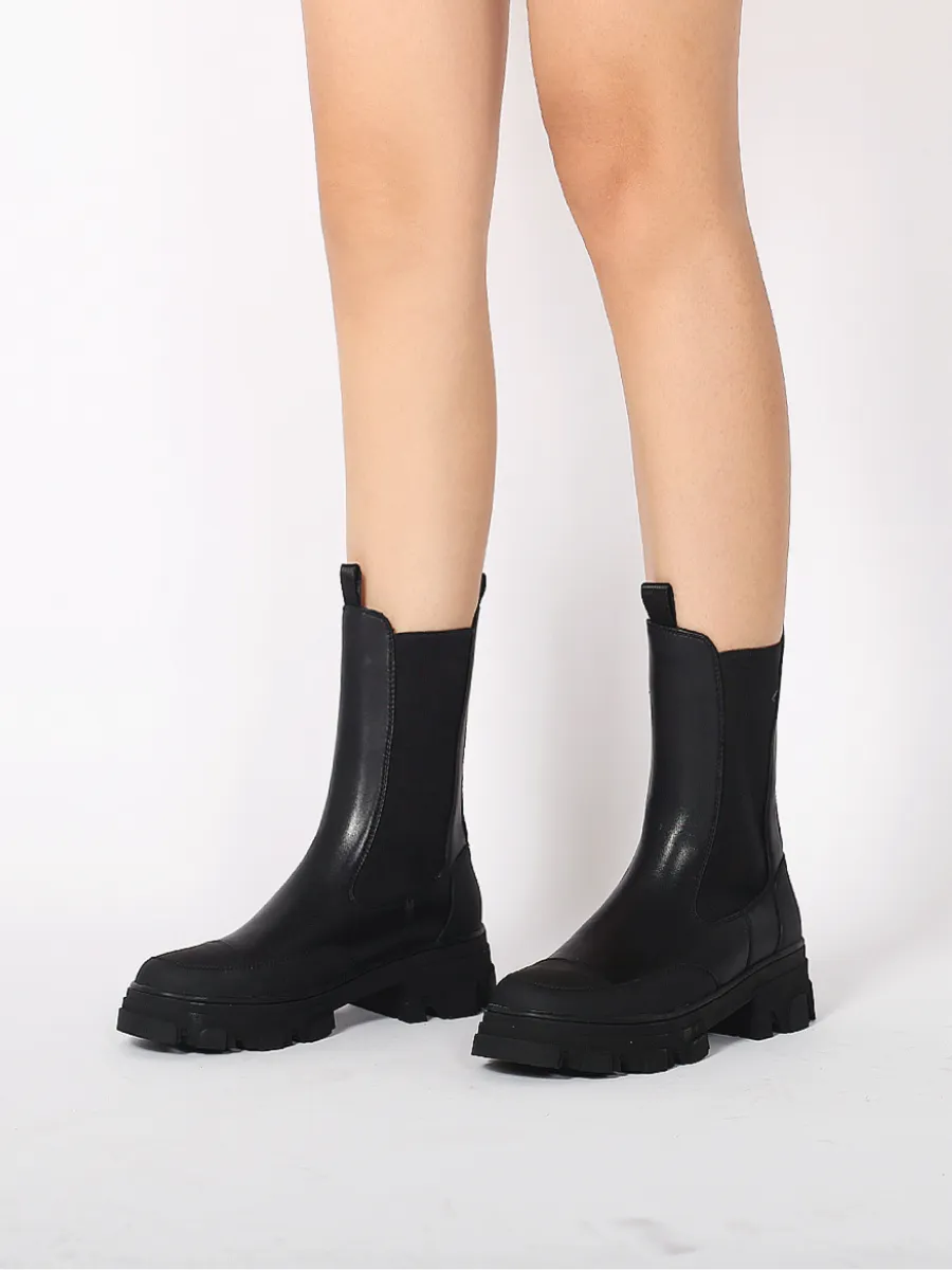 Block Heel Mid-Length Black Leather Chelsea Boot