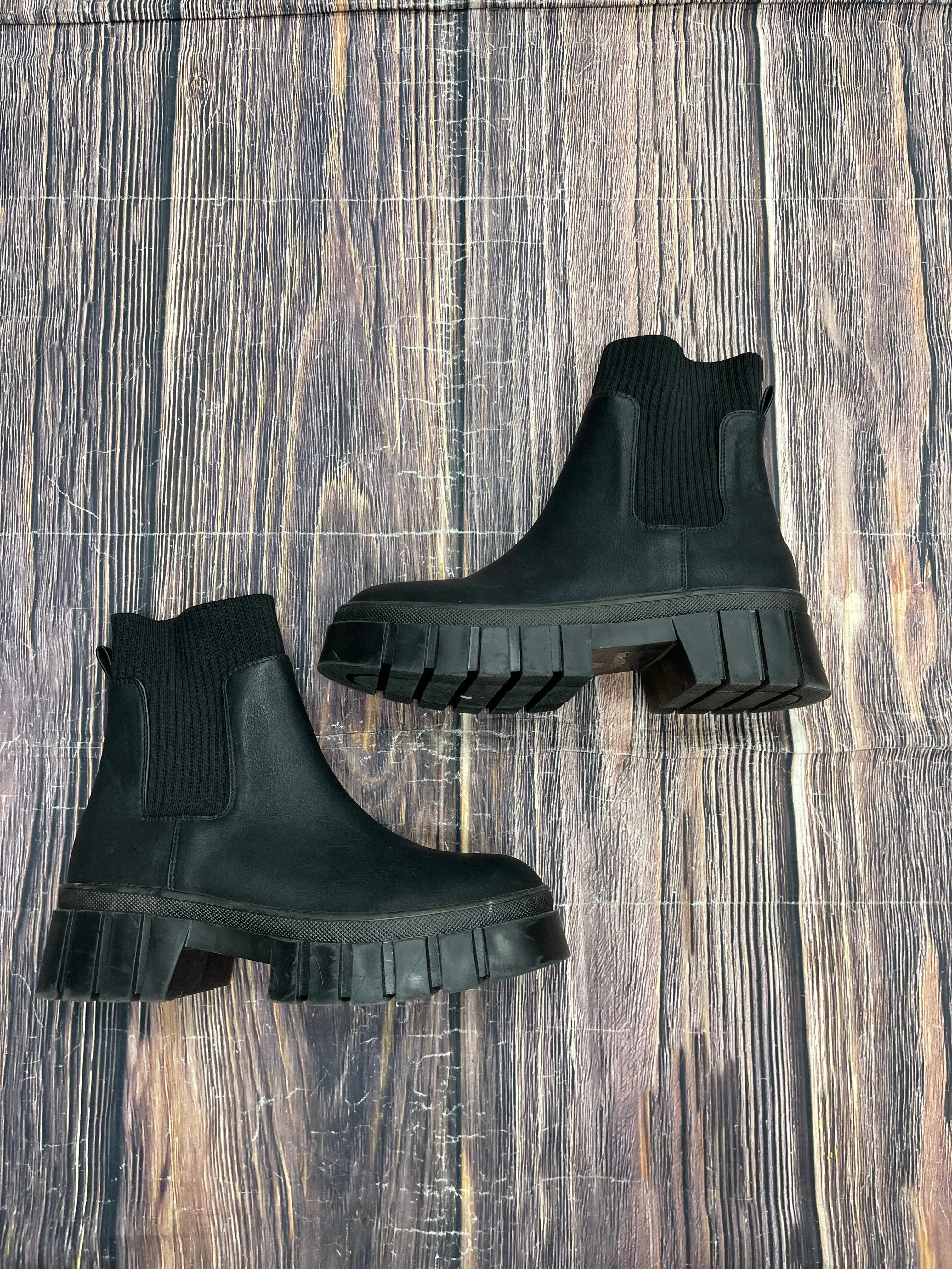 Boots Combat By Dv In Black, Size: 10