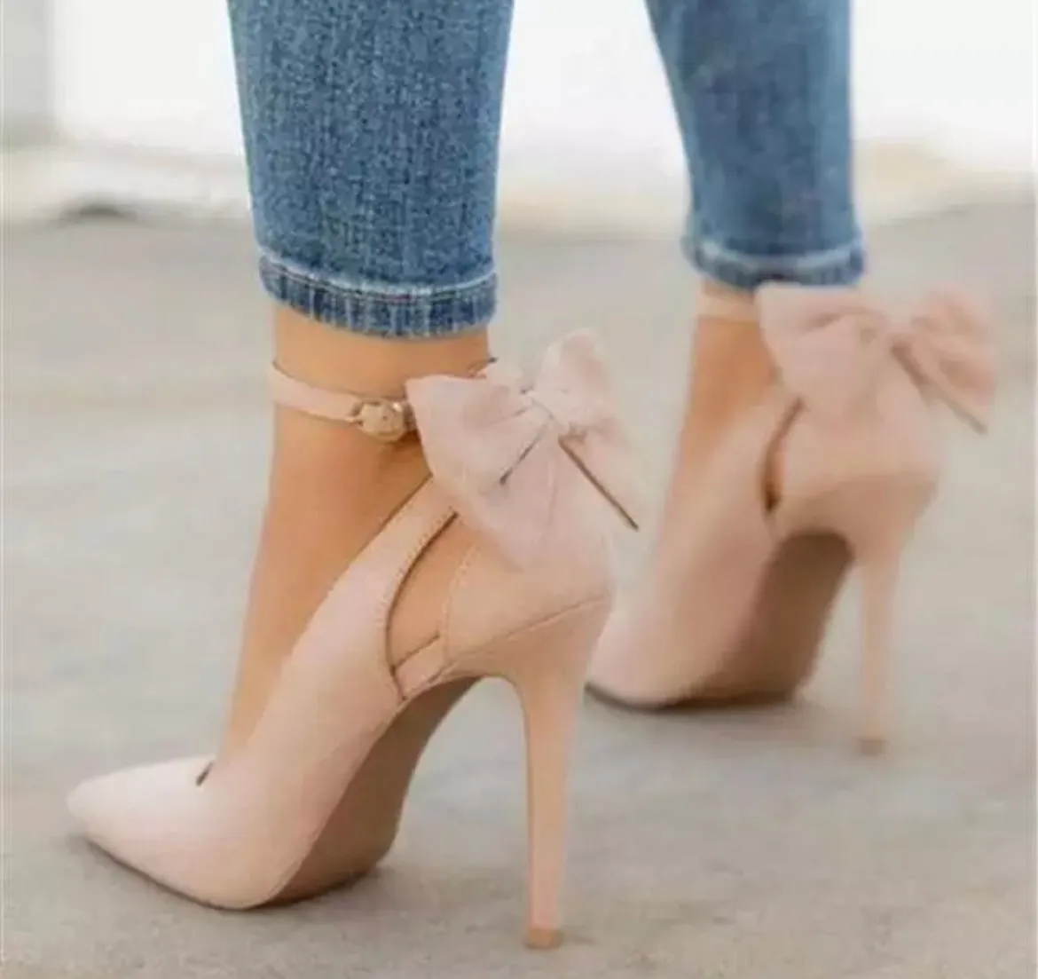 Bow Heels