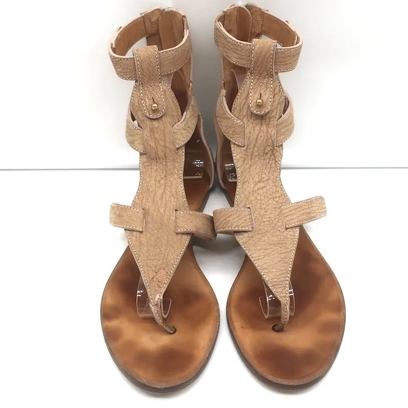 Chloe Gladiator Sandals Beige Grained Leather Size 40 Flat T-Strap Thong