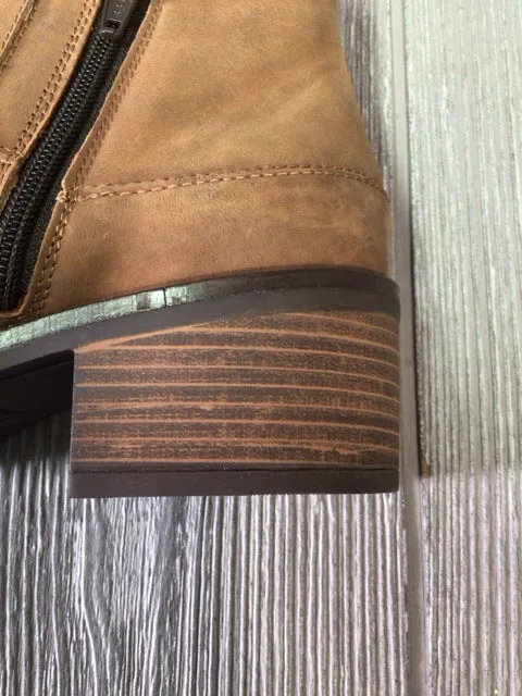 Clarks Ankle Boots Size 7 New
