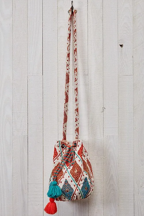 COCO TASSEL BUCKET BAG