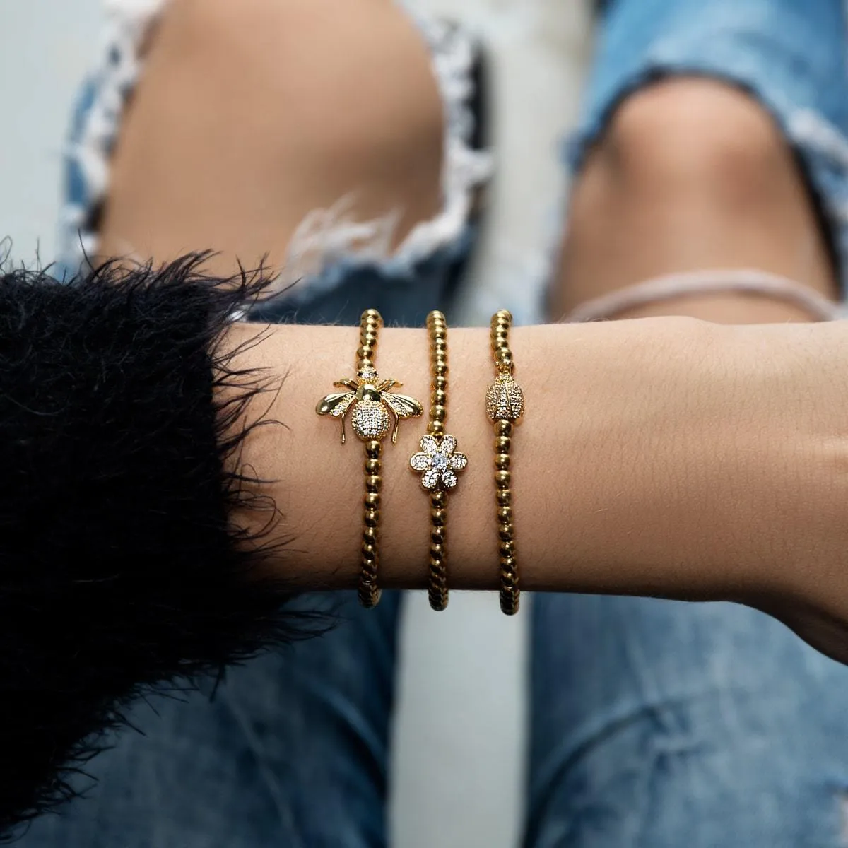 Daffodil | 18k Gold | White Crystal Charm Bracelet