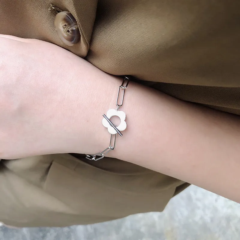 Daisy Flower 18K Gold Plated Stainless Steel Paperclip Chain T Bar Toggle Bracelets for Women
