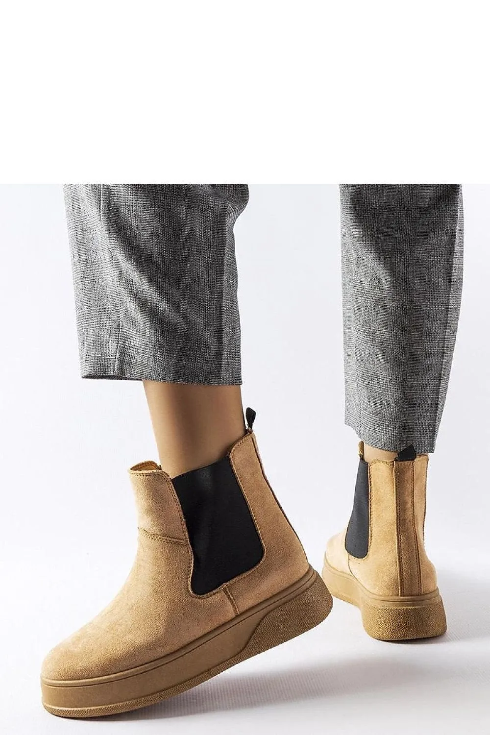 Dark beige Benilde platform boots