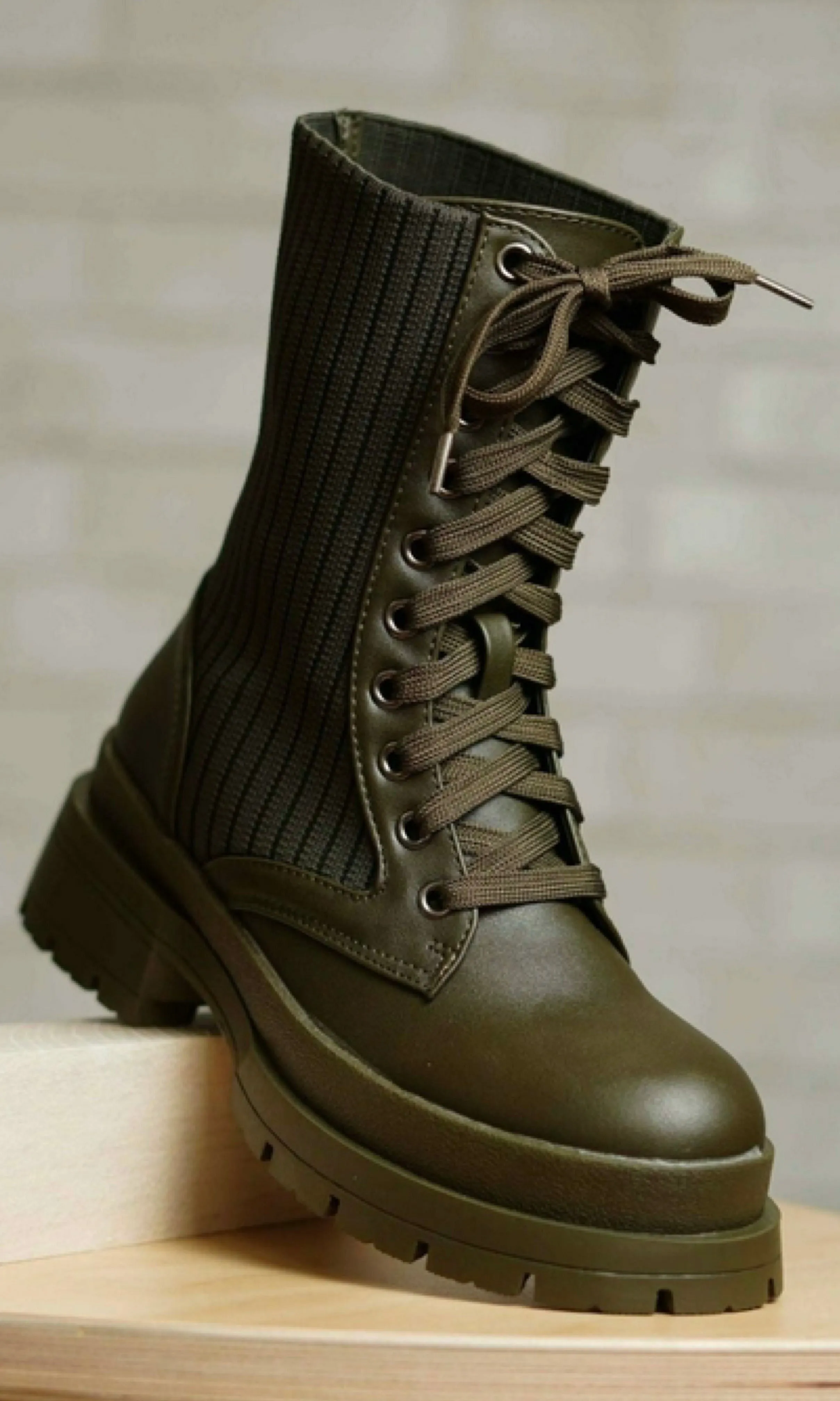 DULCE OLIVE BOOTS