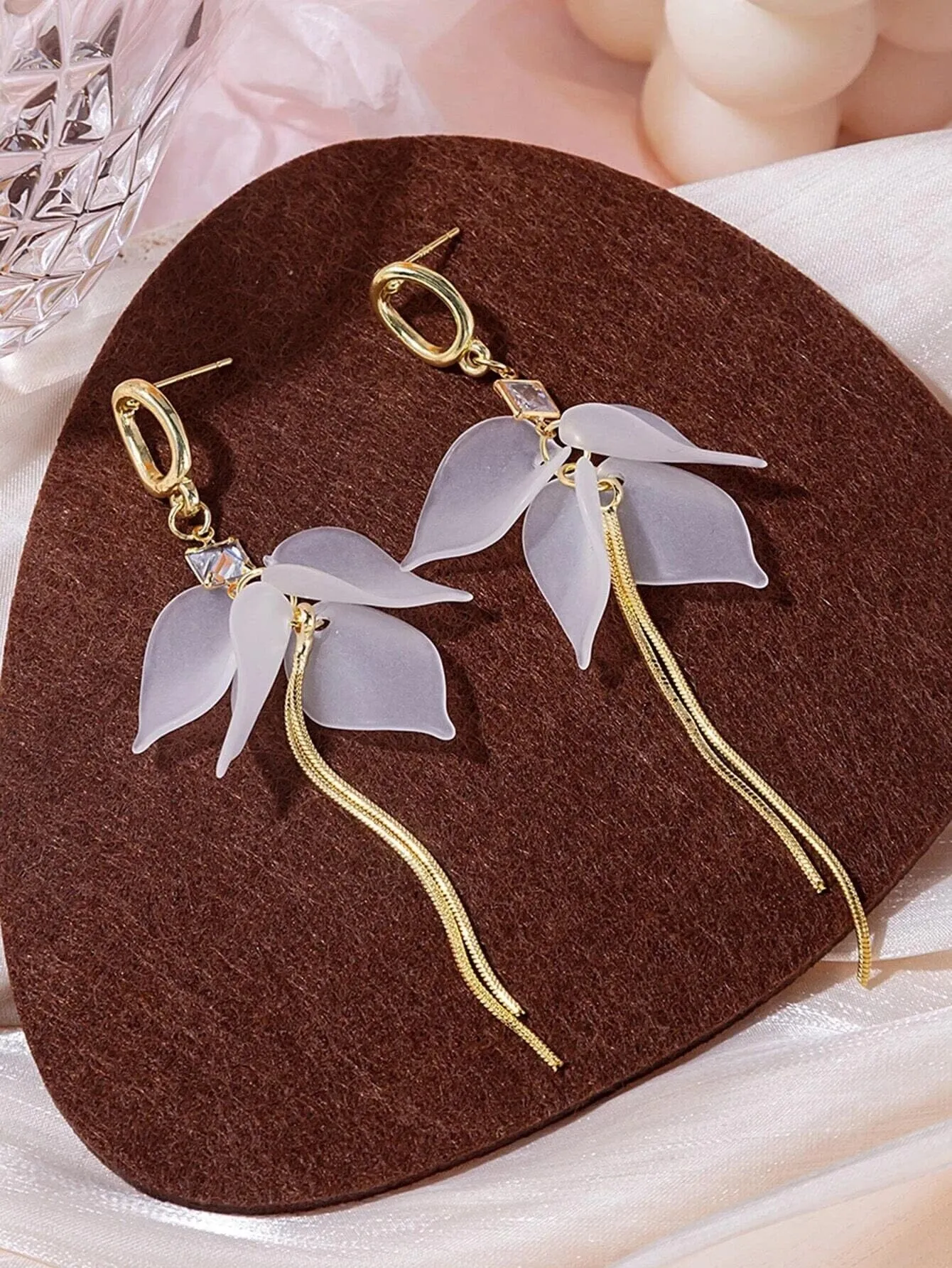 Floral White Ear Studs, Flower Petal White Bridal Earrings, Wedding Floral Chain Dangle Earrings