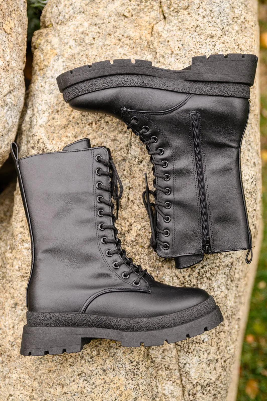 Hazel Blues® | Fresh Feels Combat Boots In Black
