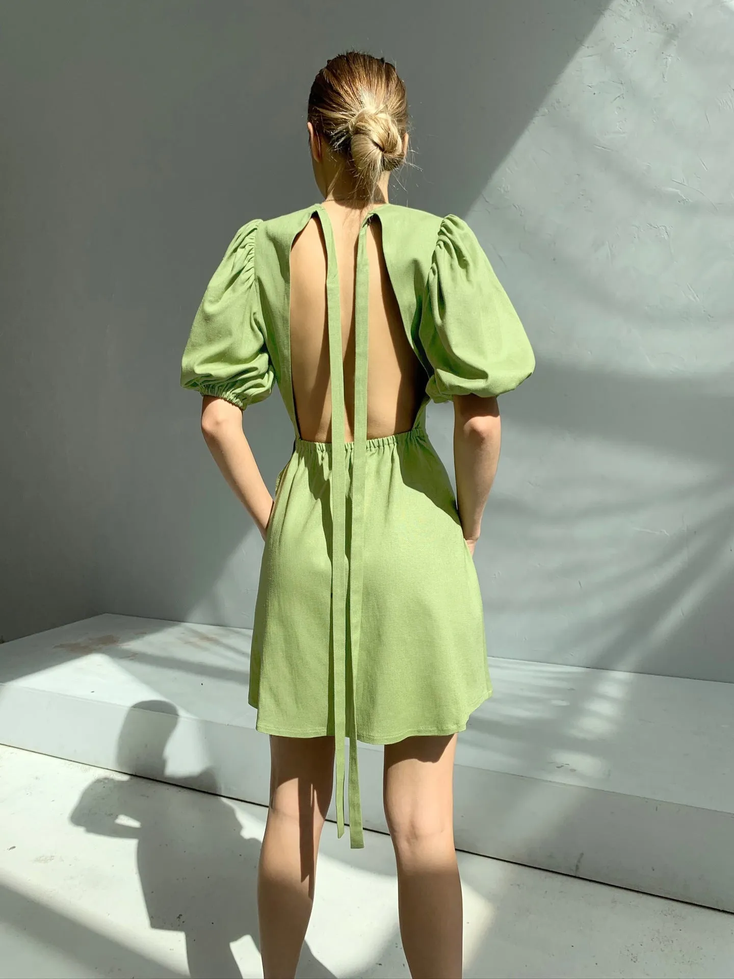Lantern Bubbles Sleeve Ruffles Hem Backless Party Mini Dresses