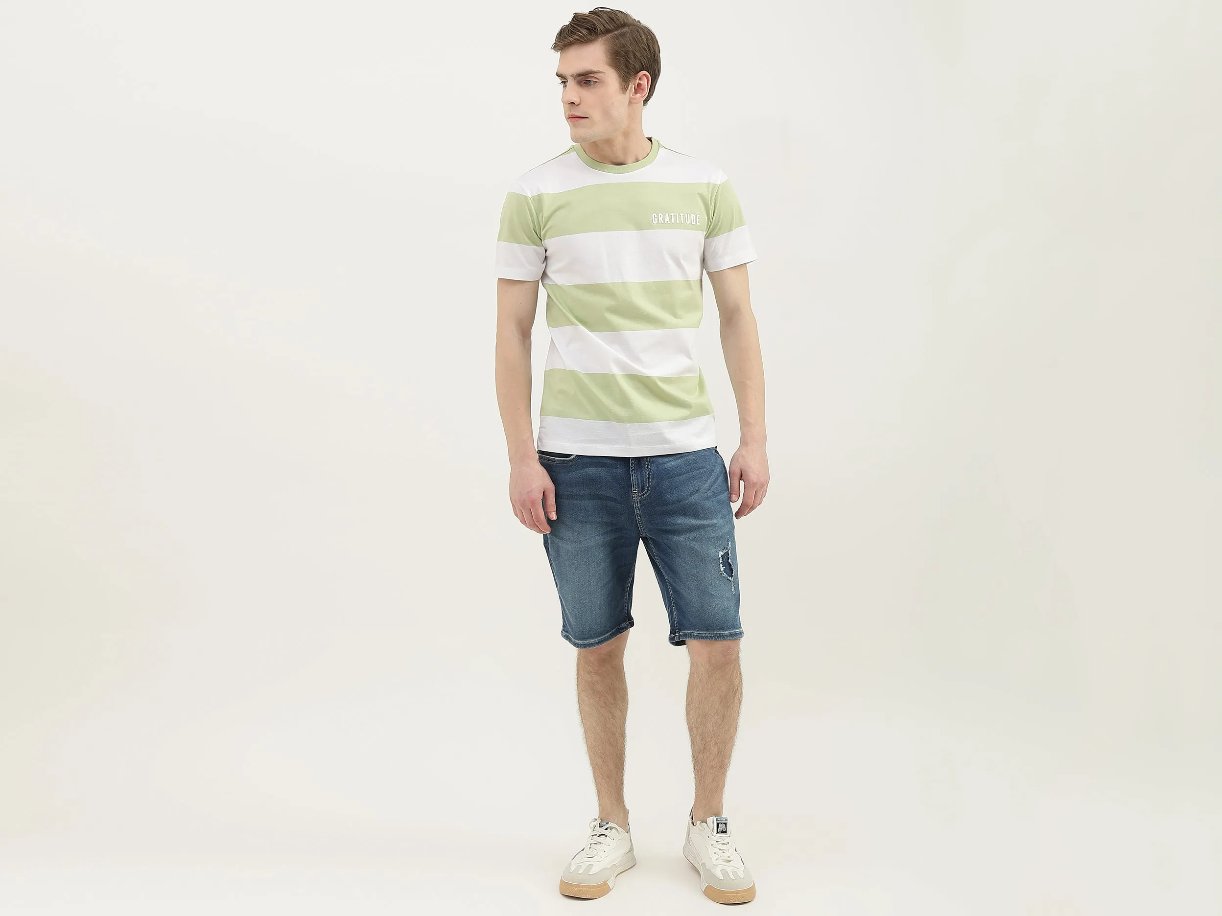 Men Solid Slim Fit Shorts