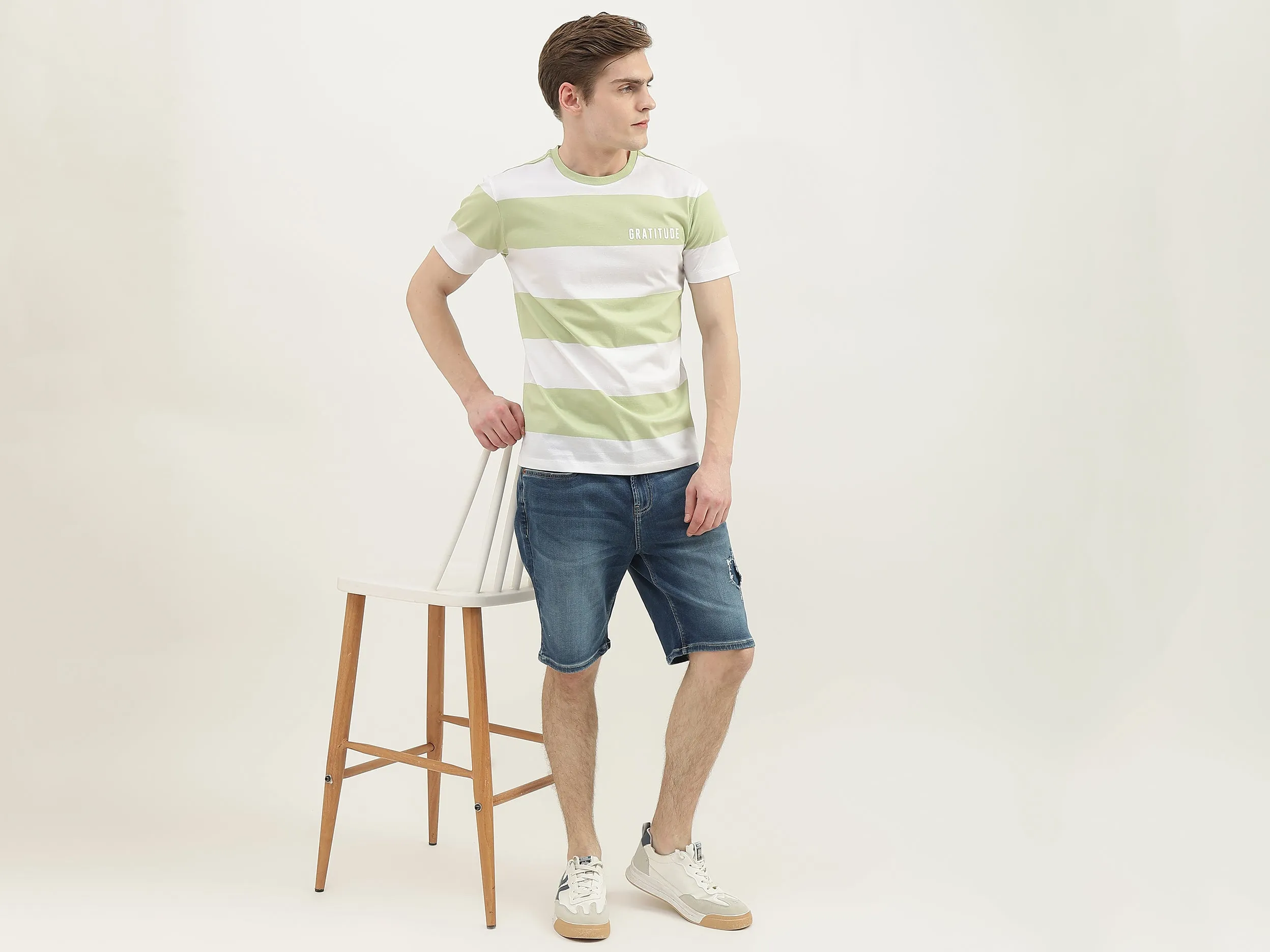 Men Solid Slim Fit Shorts