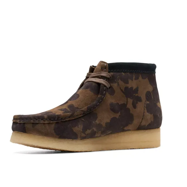 Men's Wallabee Boot (Black/Khaki Floral)