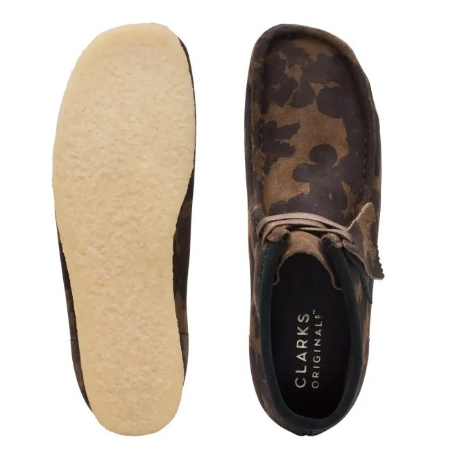 Men's Wallabee Boot (Black/Khaki Floral)