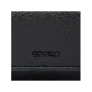Minimal Focus Pouch