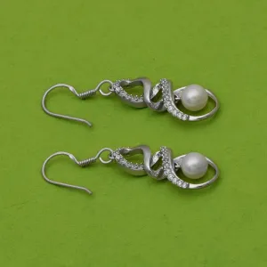 Pearl Dangle Earrings