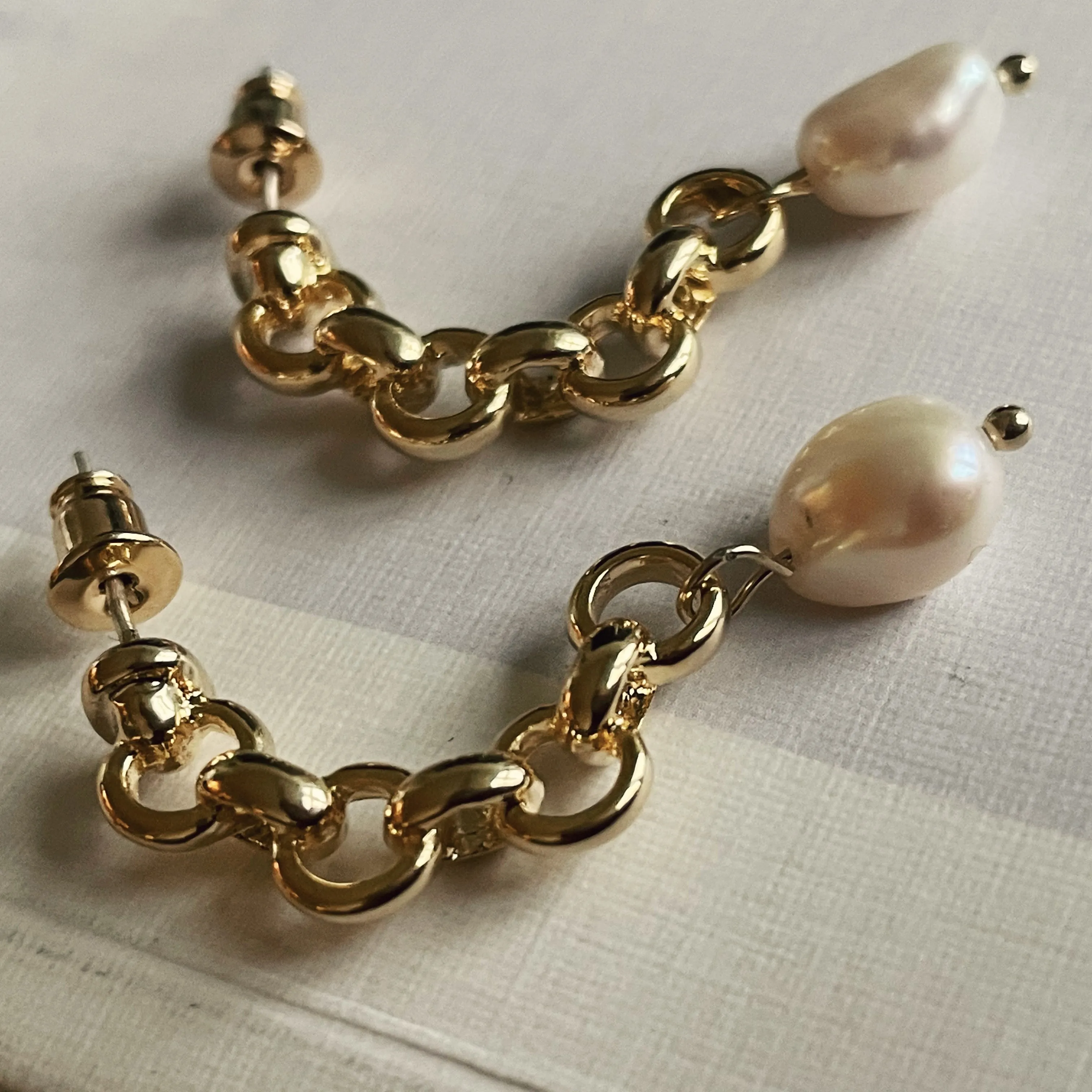 Pearl Dangle Earrings