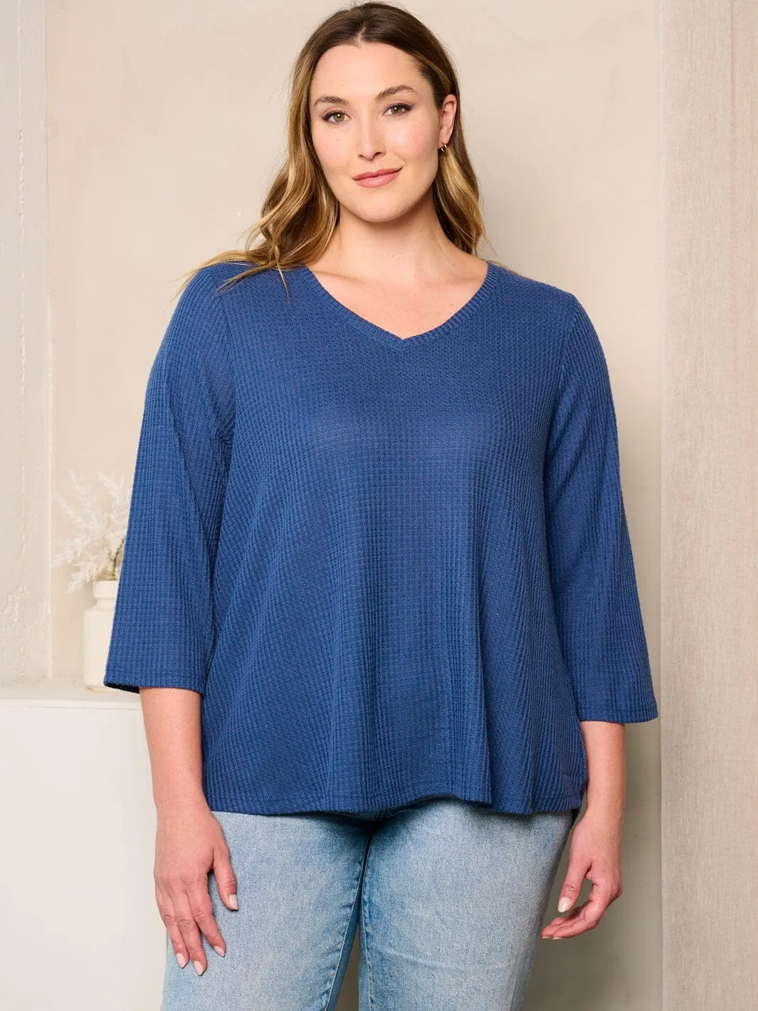 PLUS SIZE 3/4 SLEEVES V-NECK TUNIC TOP