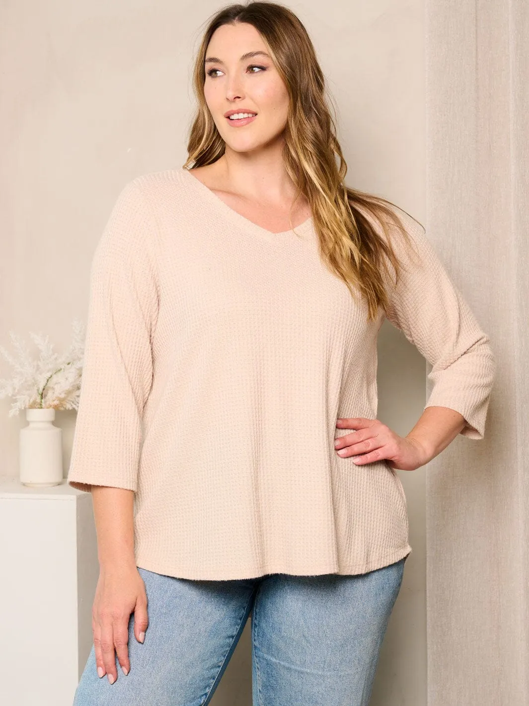 PLUS SIZE 3/4 SLEEVES V-NECK TUNIC TOP