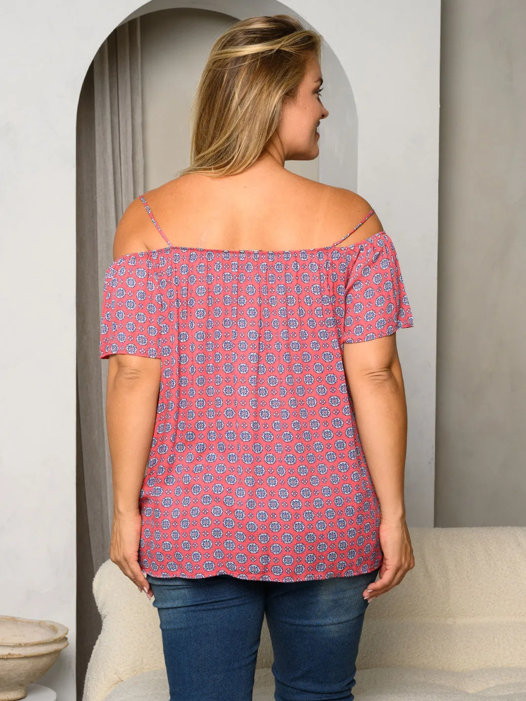 PLUS SIZE COLD SHOULDER MULTI PRINT TOP