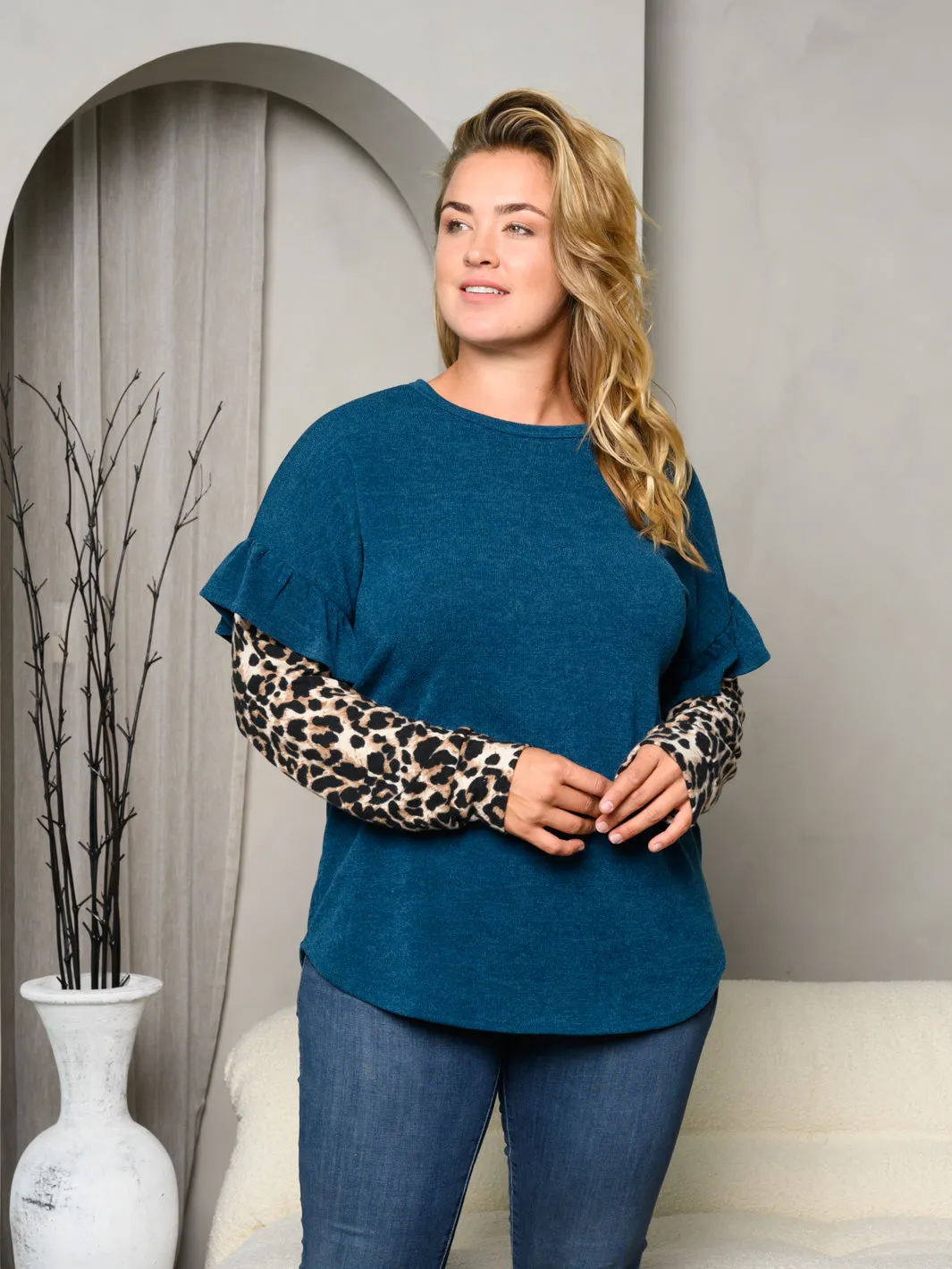 PLUS SIZE LONG SLEEVE ANIMAL PRINT CONTRAST TOP