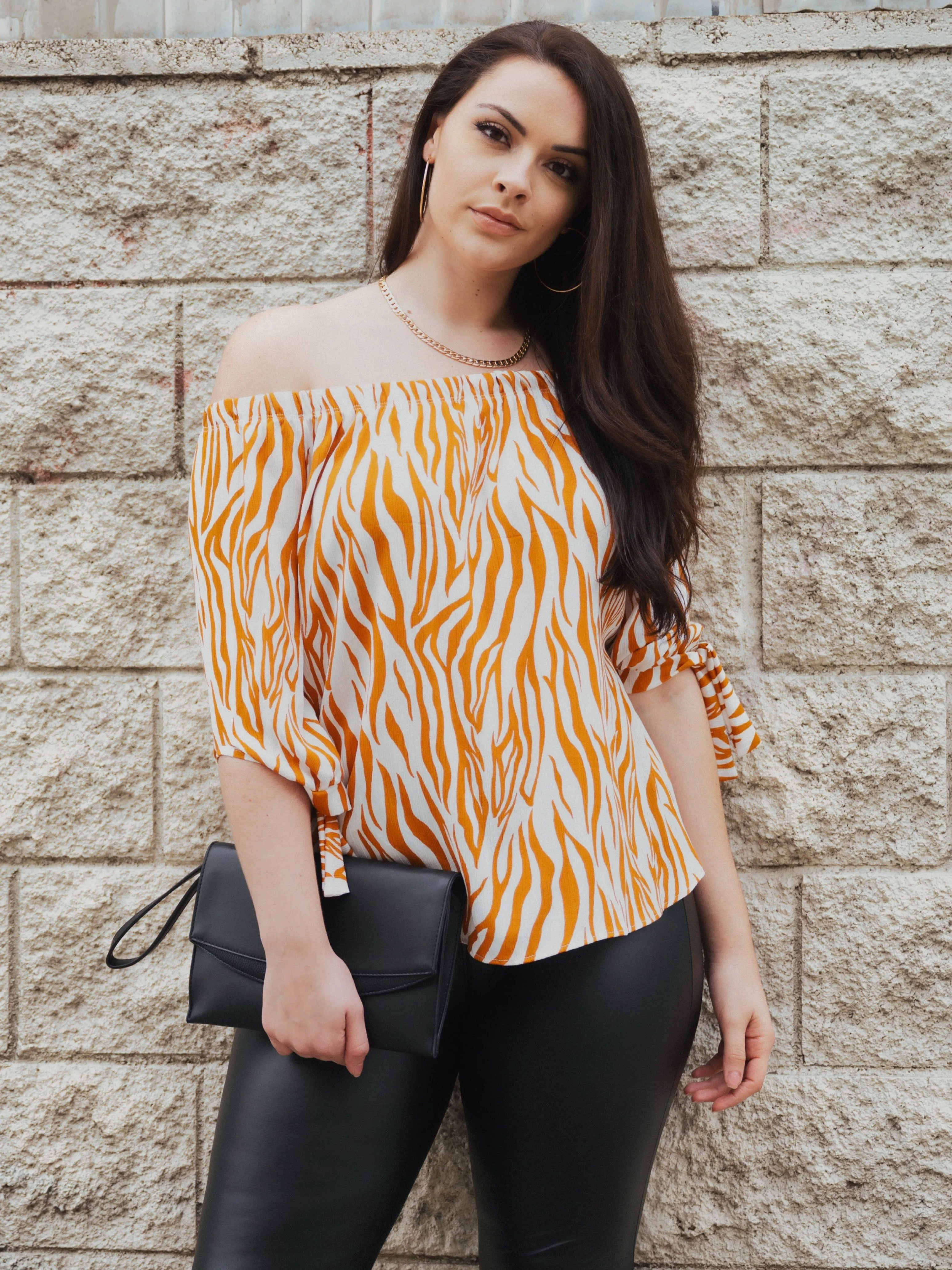 PLUS SIZE OFF THE SHOULDER TOP