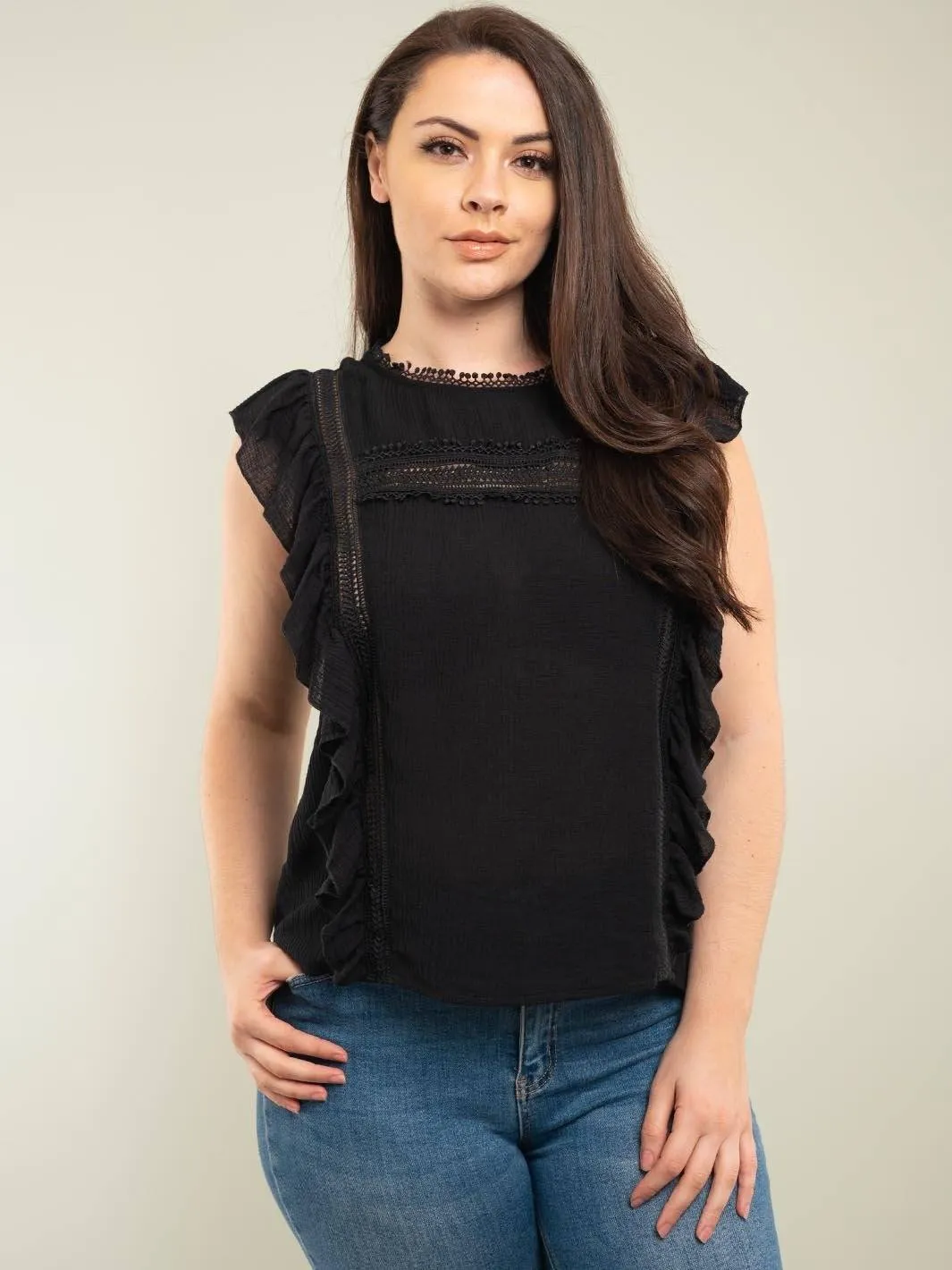 PLUS SIZE RUFFLE TOP