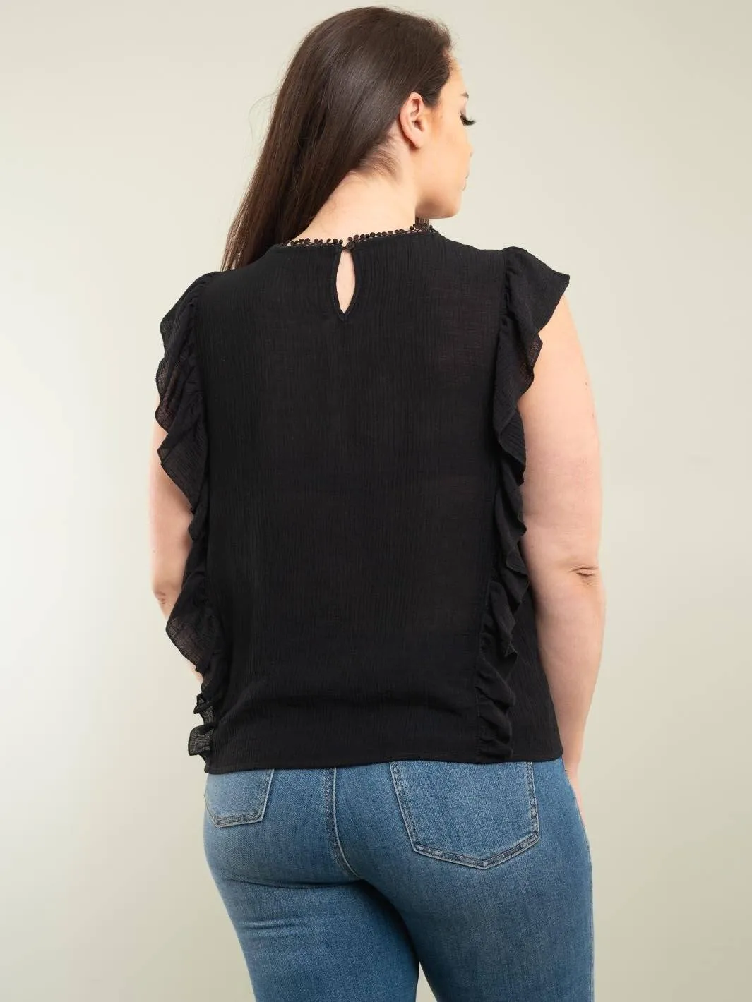 PLUS SIZE RUFFLE TOP