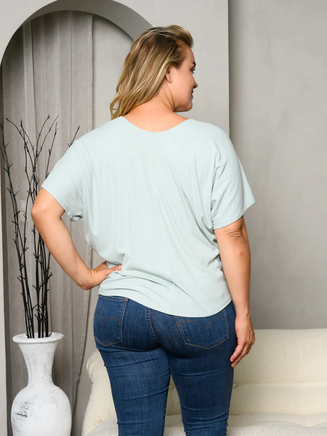 PLUS SIZE SHORT SLEEVE SOLID TUNIC TOP