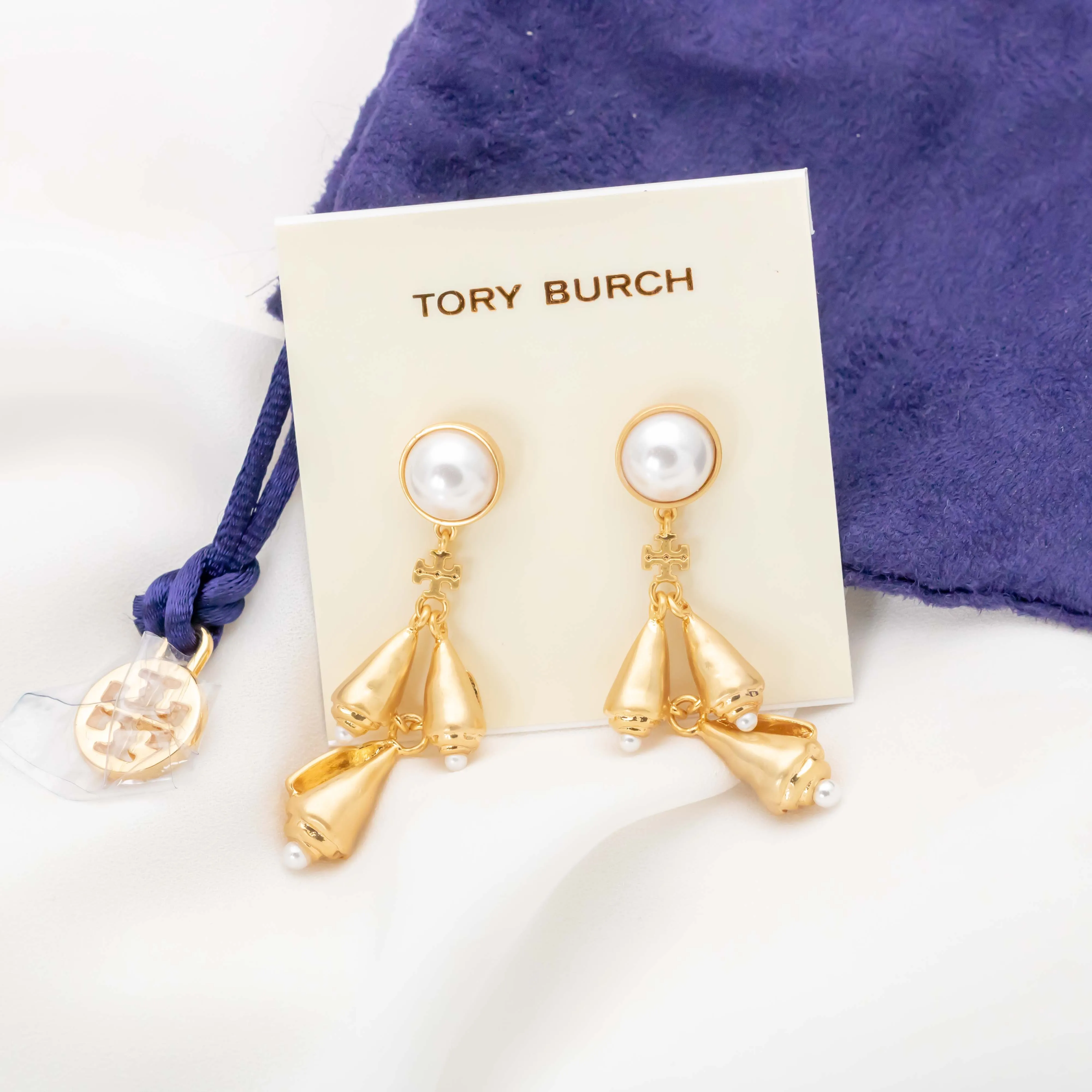 Poetry of Things Pearl Earrings