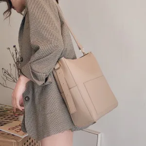 Realaiot Large Capacity Women Shoulder Bags Designer Brand Handbags Luxury Pu Leather Crossbody Bag Casual Tote Simply Buckets Bag Purse Casual Classy Outfits