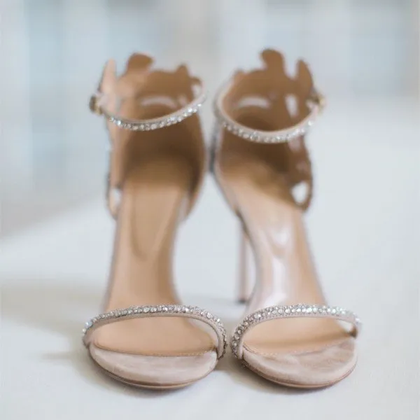 Romantic Women Rhinestone Suede Carved Bridal Sandals Ladies Patched Colors Crystal Leaves Cover Heel Gladiator Open toe Shoes