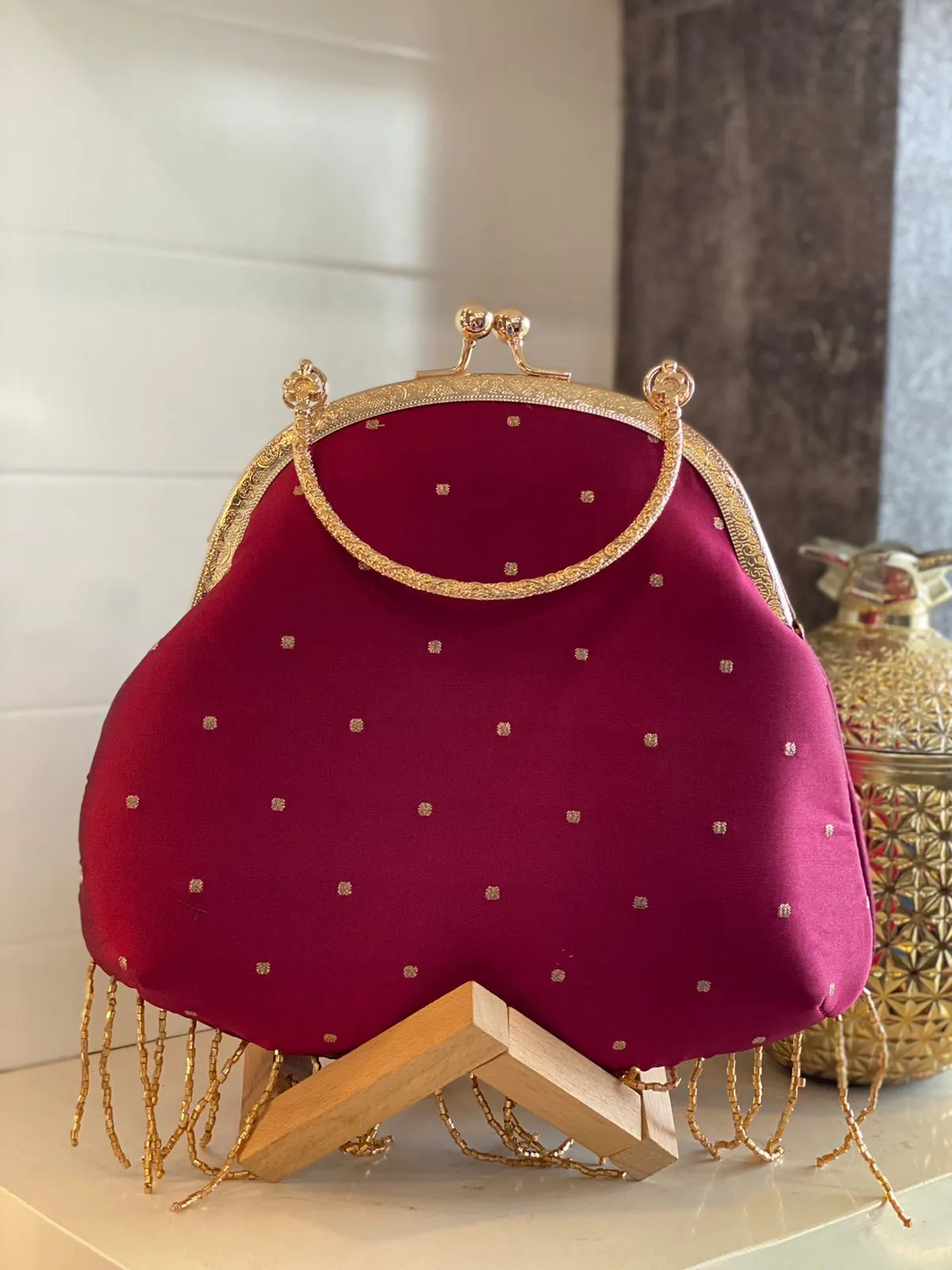 Royal Red Vintage Handbag With Tassel Latkan