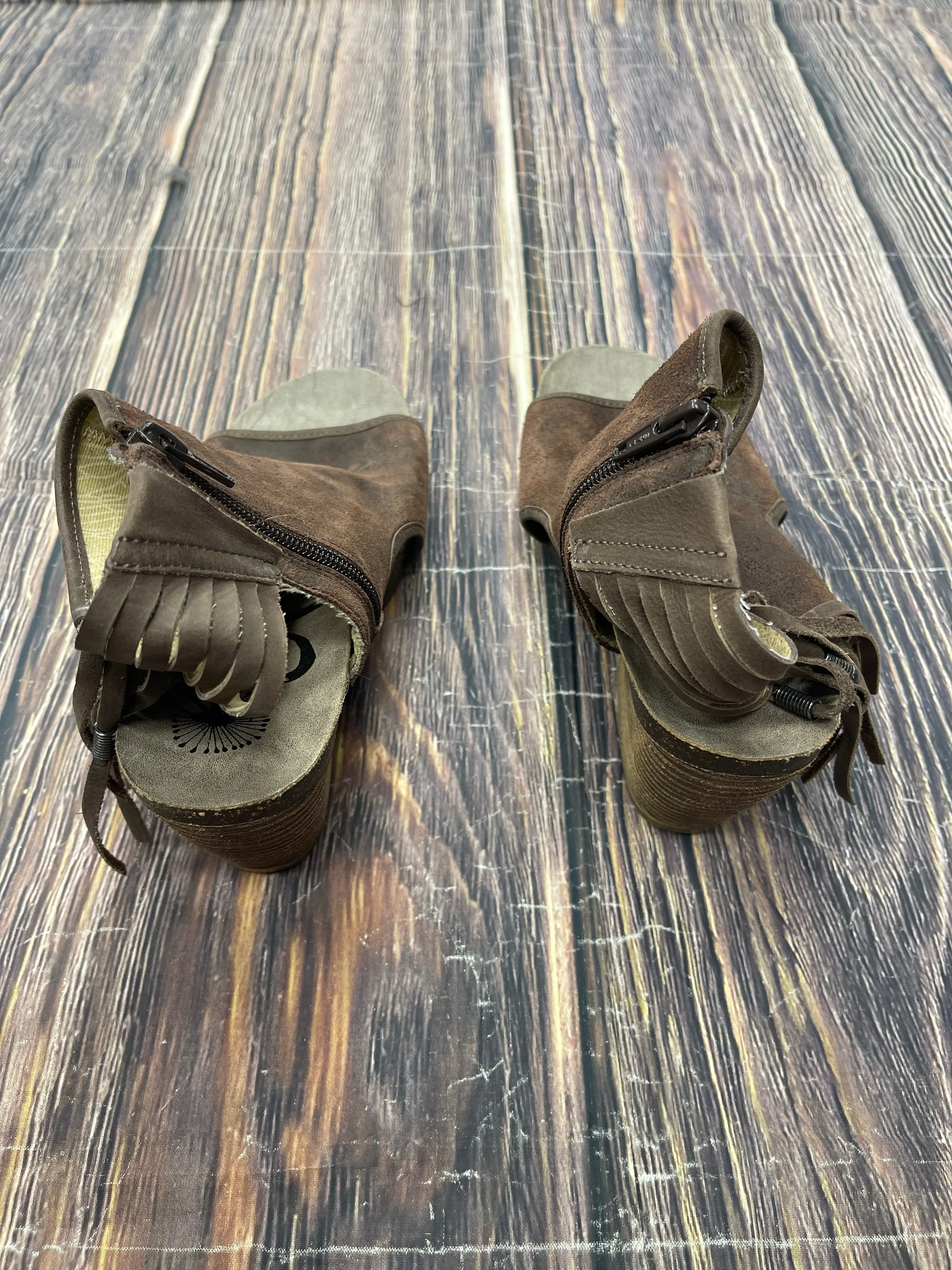 Sandals Heels Block By Otbt In Brown, Size: 8.5