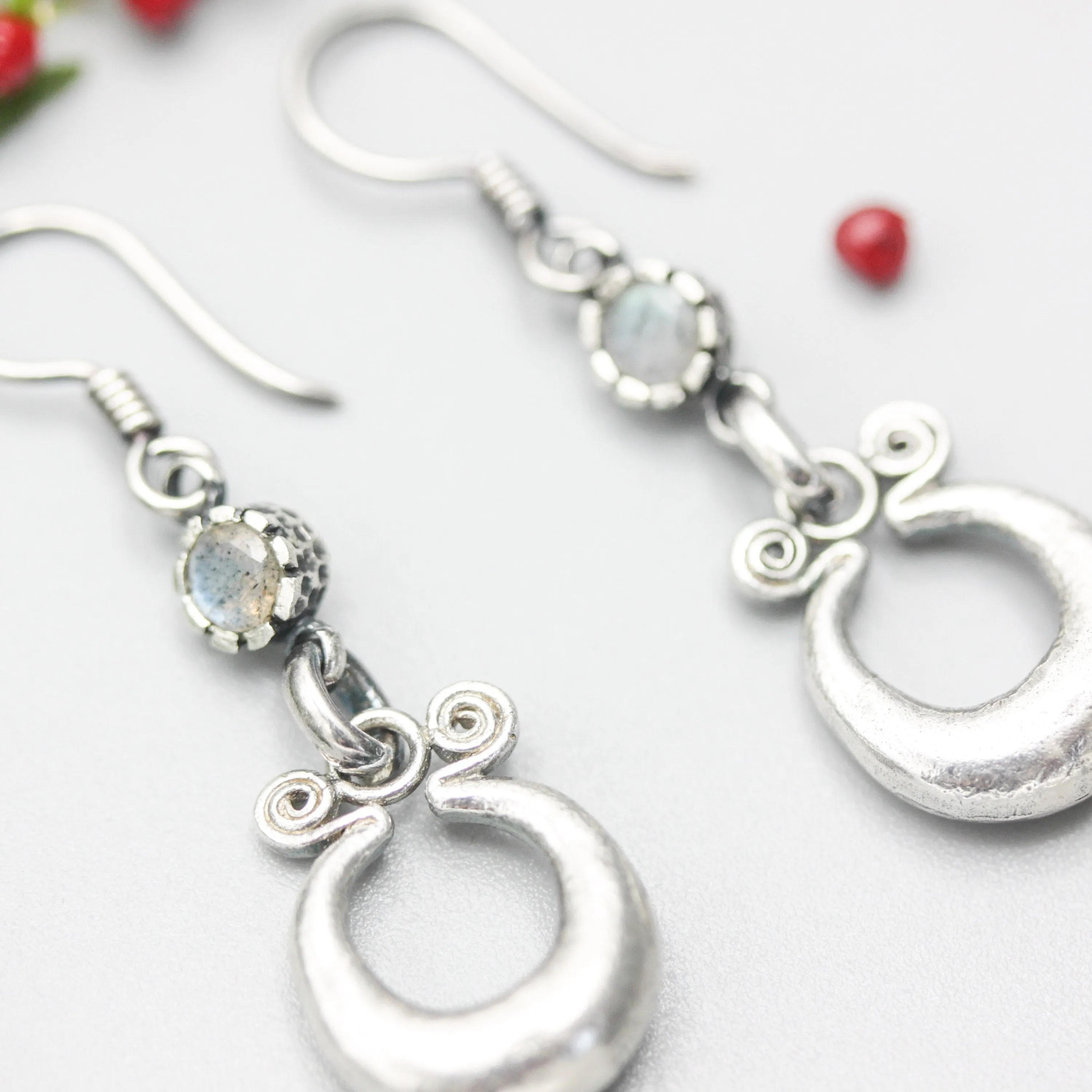Silver pot luck coin earrings with Labradorite gemstone and hooks style on the top