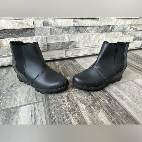 Sorel Youth  Joan of Arc Arctic ||  Black Gray Wedge ankle  Boots Size 3Y