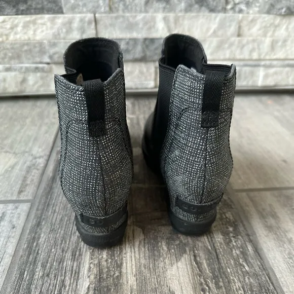 Sorel Youth  Joan of Arc Arctic ||  Black Gray Wedge ankle  Boots Size 3Y