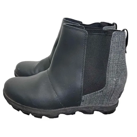 Sorel Youth  Joan of Arc Arctic ||  Black Gray Wedge ankle  Boots Size 3Y