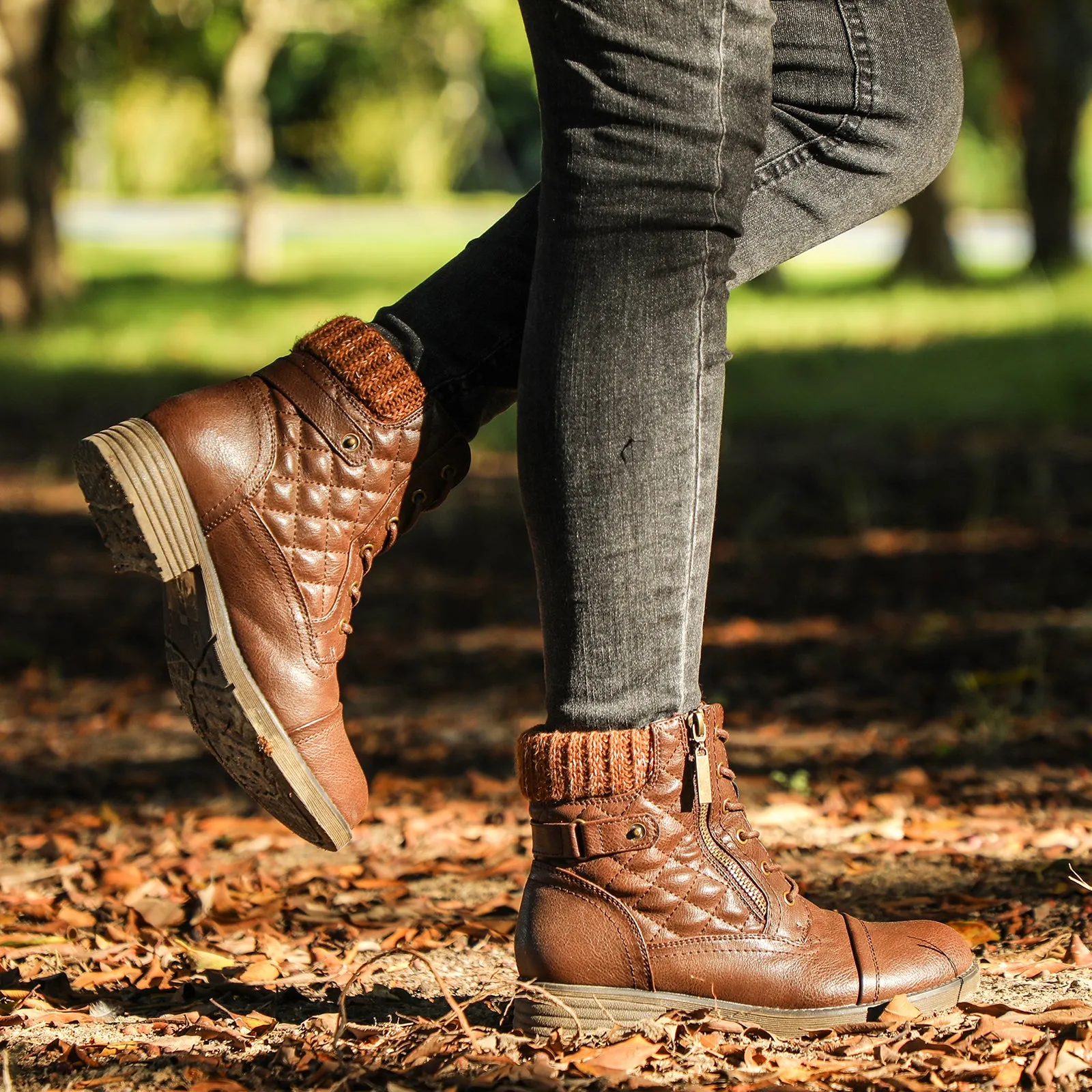 STQ Women's Combat Boots Lace up Ankle Booties