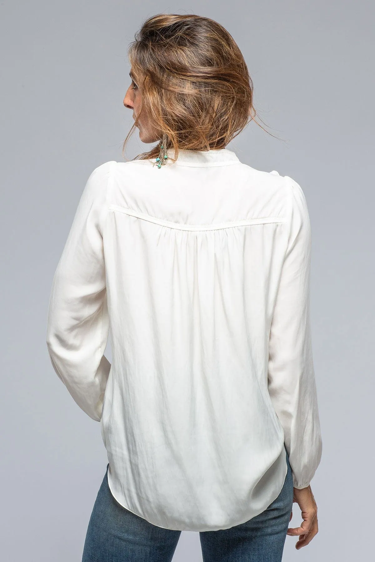 Tessa Wavy Ruffle V-Neck Blouse In Cream