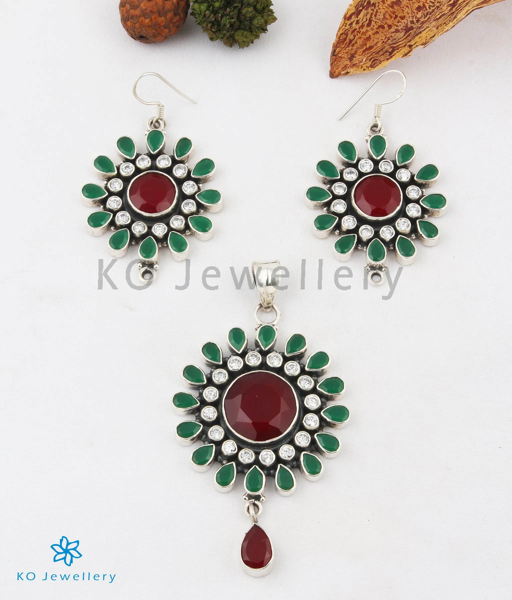 The Shobhana Silver Gemstone Pendant Set