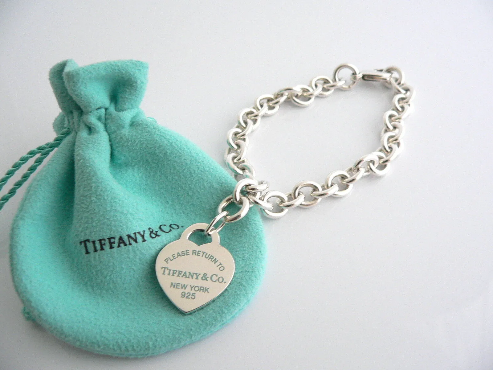 Tiffany & Co Return to Silver Blue Enamel Heart Bracelet Bangle Charm 8 In Gift