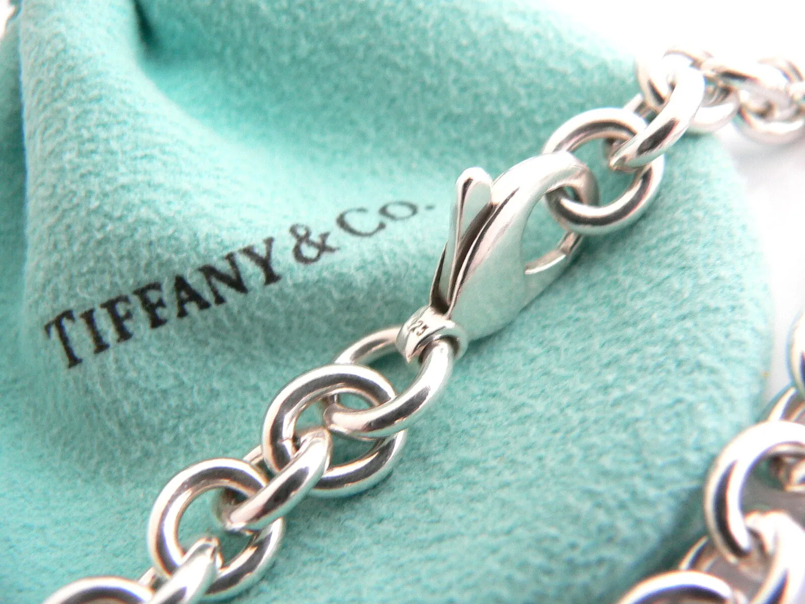 Tiffany & Co Return to Silver Blue Enamel Heart Bracelet Bangle Charm 8 In Gift