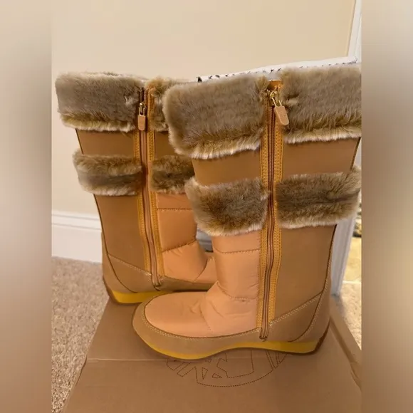 Timberland Juniors Winterberry Tall Fur Boots - Wheat (Size: 4M)