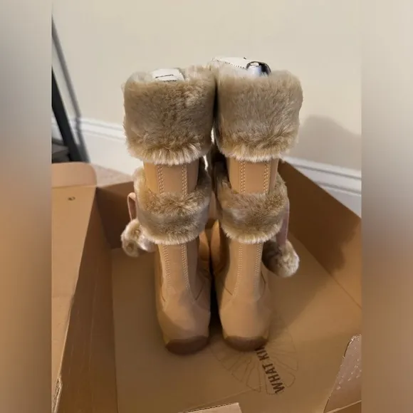 Timberland Juniors Winterberry Tall Fur Boots - Wheat (Size: 4M)