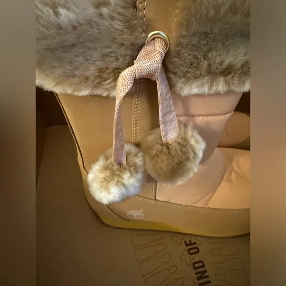 Timberland Juniors Winterberry Tall Fur Boots - Wheat (Size: 4M)